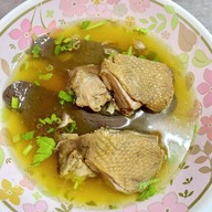 เมนูของร้าน เจ๊หงัง ข้าวหน้าไก่ ขาหมู ก๋วยเตี๋ยวดป็ดตุ๋น