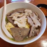 เมนูของร้าน หม่าม้าสุกี้ ถนนนาคนิวาส 63