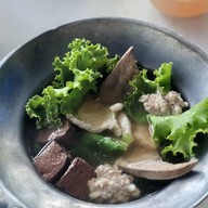 เกาเหลาเลือดหมู สวนสมเด็จย่า