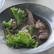 เกาเหลาเลือดหมู สวนสมเด็จย่า