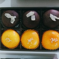 เปี๊ยะลาวา By.ผู้ชายแสนดี