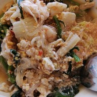 แซ่บถาวร(ข้าวยำไก่แซ่บ)