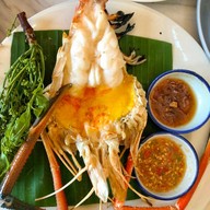 เมนูของร้าน บ้านป้อมเพชร