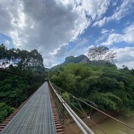 บรรยากาศ สะพานแขวนเขาพัง