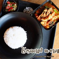 โรงรถคาเฟ่