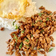 เจ๊เพ็ญ อาหารตามสั่ง ปราณบุรี