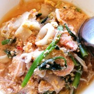 แซ่บถาวร(ข้าวยำไก่แซ่บ)