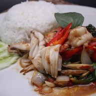 ครัวศรีแก้ว (Si Kaew Kitchen) ถนนสะพานยาว