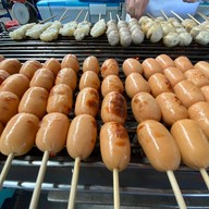 เจ๊ตึ๋งลูกชิ้นปิ้ง ตลาดนัดหาดวอน เปิดเฉพาะ วันจันทร์ กับ วันศุกร์