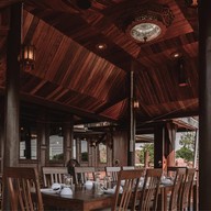 สวนอาหารเรือนแสนสุข