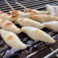 เจ๊ตึ๋งลูกชิ้นปิ้ง ตลาดนัดหาดวอน เปิดเฉพาะ วันจันทร์ กับ วันศุกร์