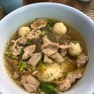 เมนูของร้าน ก๋วยเตี๋ยวหมูหมักกาดหลวง