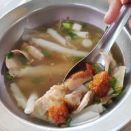 เมนูของร้าน ก๋วยจั้บสามแยก