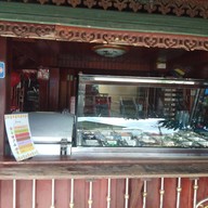 น้ำแข็งใสหลังโรงเรียนวีรนาท (0938934849)