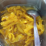 น้ำแข็งใสหลังโรงเรียนวีรนาท (0938934849)