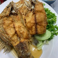 เมนูของร้าน สมยศ ข้าวต้มรอบดึก (Som Yot Khaotom Rop Duek)โชคชัย 4 ซอย 72  โชคชัย 4