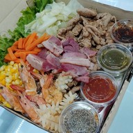 เมนูของร้าน ย่างให้ แปดริ้ว