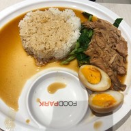 Foodpark เซ็นทรัลปิ่นเกล้า