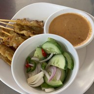 เมนูของร้าน นายตี๋ลูกชิ้นปลากราย 3 รส ทอดมันปลากราย สวรรค์วิถี