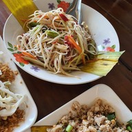 เมนูของร้าน ส้มตำนายทองก้อน