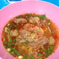 ก๋วยเตี๋ยวลูกชิ้นแชมป์ หน้าโรบินสัน