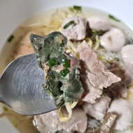 ก๋วยเตี๋ยวอนามัย Thai Taste Hub Mahanakorn CUBE