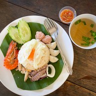 ชามโต'เตี๋ยวต้มยำ จันทบุรี