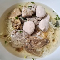 เมนูของร้าน ก๋วยเตี๋ยวอนามัย Thai Taste Hub Mahanakorn CUBE
