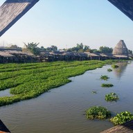 ตลาดน้ำสะพานโค้ง