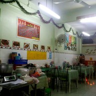 บรรยากาศ ครูอุ๊ อาหารตามสั่ง