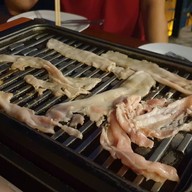 เมนูของร้าน The Barn : Chocolate.cheese.bar&grill