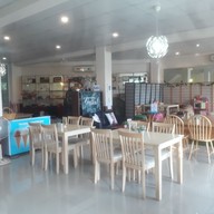 บรรยากาศ Plearn Station