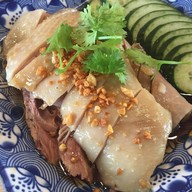 เมนูของร้าน ข้าวมันไก่เบตง จางเจียหยี 張家餘 (Baytong Chicken rice)