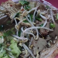 เมนูของร้าน ก๋วยเตี๋ยวไก่ตุ๋น กฤตยา  เดอะ สตรีท รัชดา โซน Take Home