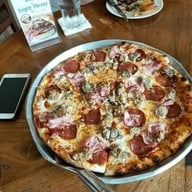 เมนูของร้าน The Duke's ริมน้ำปิง