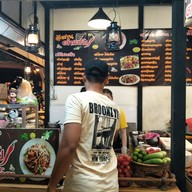 ร้านอีสานตำแซ่บอินดี้ดาวคะนอง