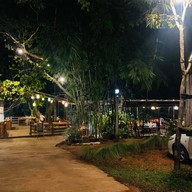ร้านเพาะรัก@บ้านไร่อาจารย์หนวด