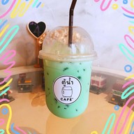 ร้านตู้น้ำ คาเฟ่ หน้าโรงเรียนนารี