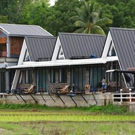 บ้านฮิมนาปัว