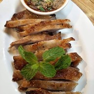 เมนูของร้าน ร้านอีสานตำแซ่บอินดี้ดาวคะนอง