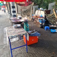ร้านป้านาไก่ทอด
