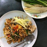 ร้านผัดไทยป้าแอ๋ว 1