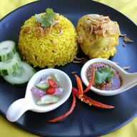 Kawgum ข้าวหมกไก่&ข้าวยำไก่แซ่บ