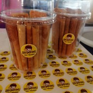 ร้านน้ำผึ้งมะนาว ศรีสกลมอล์ล ลานจอดรถ