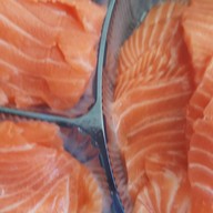 ผู้ชายขายยำ หมู่บ้าน สินธนาโฮมเพลค