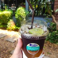 ที่นี่...นครแพร่ คอฟฟี่  (เปลี่ยนเป็น ปั๋นปอนด์) จะเปลี่ยนชื่อเป็นร้าน. ปั๋นปอนด์