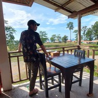 ใบตอง วิว