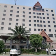 โรงแรมสองพันบุรี