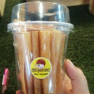 ร้านน้ำผึ้งมะนาว ศรีสกลมอล์ล ลานจอดรถ