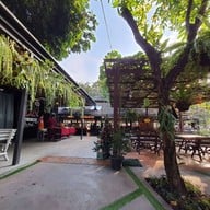 ร้านครัวเคียงราง